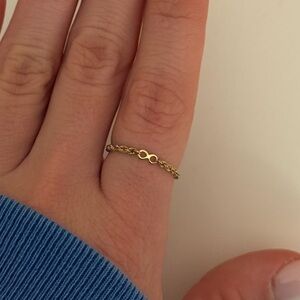 Delicate Gold Chain Ring